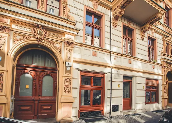 Best Studio Apartment *